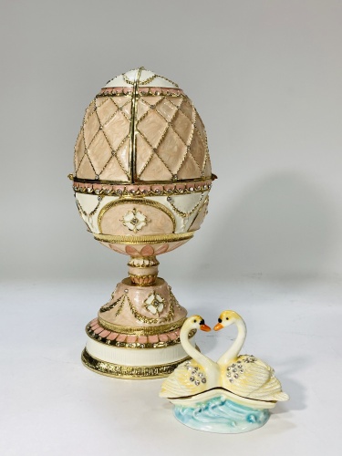Big Pink Faberge Style Egg Jewellery Trinket Box ''For Lovers'' with a pair of swans photo 4