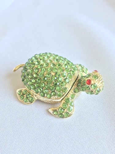 "Turtle with crystals" Green Casket photo 2