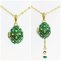 Green mesh pendant with matryoshka dol