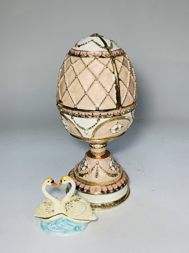 Big Pink Faberge Style Egg Jewellery Trinket Box ''For Lovers'' with a pair of swans photo 3