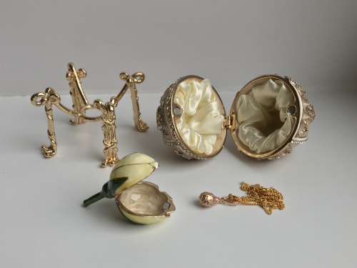 Faberge egg-box "Rosebud" with a pendant photo 3