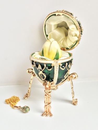Faberge egg-box "Rosebud" with a surprise pendant photo 4