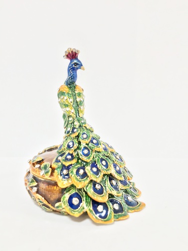 "Peacock on a branch" Casket photo 3